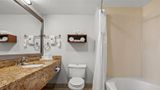<b>Comfort Inn Room</b>. Images powered by <a href="https://iceportal.shijigroup.com/" title="IcePortal" target="_blank">IcePortal</a>.