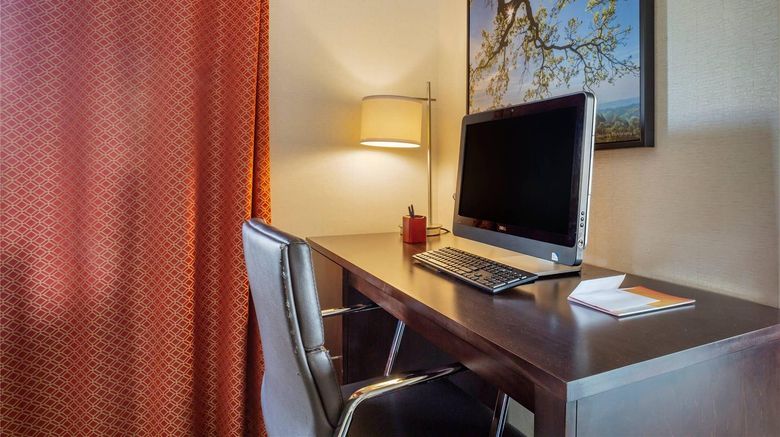 <b>Comfort Inn Other</b>. Images powered by <a href="https://iceportal.shijigroup.com/" title="IcePortal" target="_blank">IcePortal</a>.
