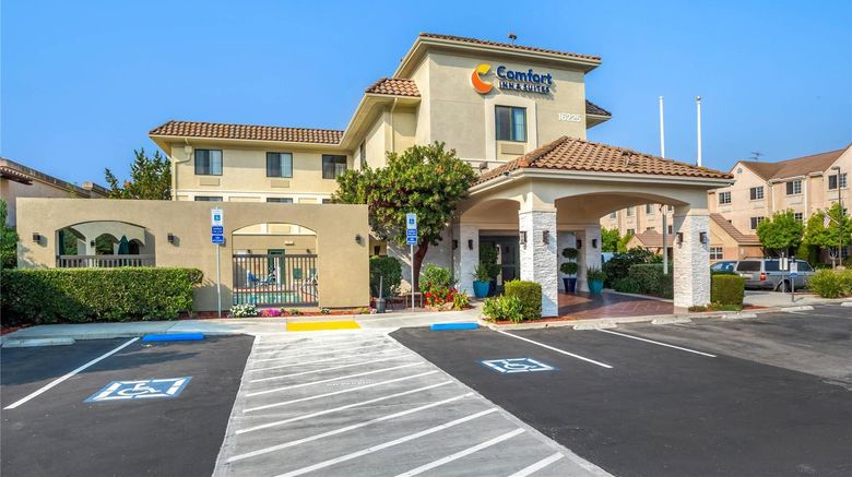 <b>Comfort Inn Exterior</b>. Images powered by <a href="https://iceportal.shijigroup.com/" title="IcePortal" target="_blank">IcePortal</a>.