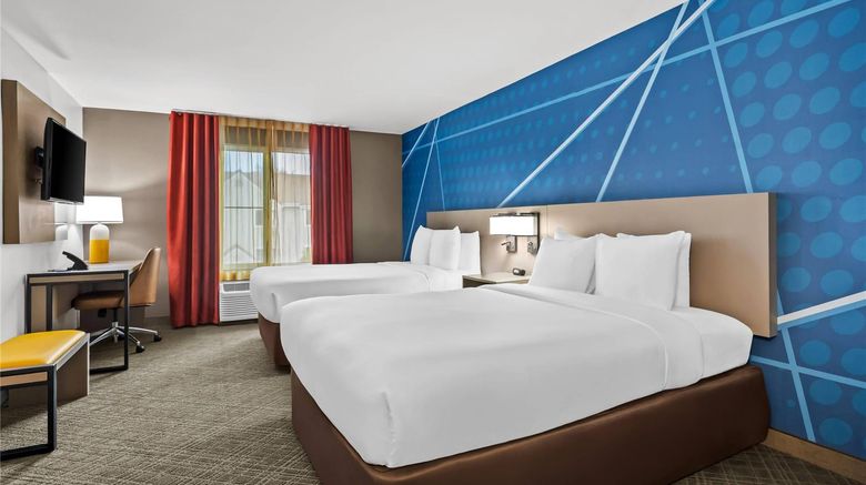 <b>Comfort Inn Suite</b>. Images powered by <a href="https://iceportal.shijigroup.com/" title="IcePortal" target="_blank">IcePortal</a>.