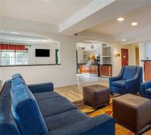 Comfort Inn Lobby