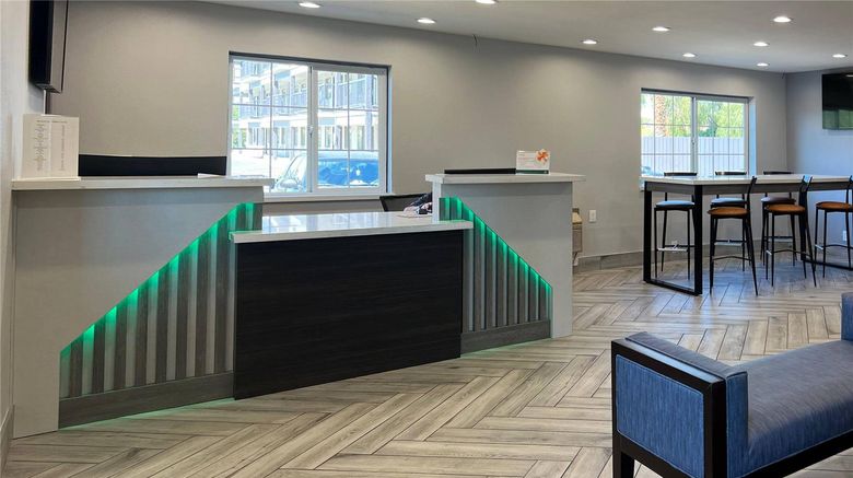Quality Inn Tracy I-205 Lobby. Images powered by <a href="https://iceportal.shijigroup.com" target="_blank" rel="noopener">Ice Portal</a>.