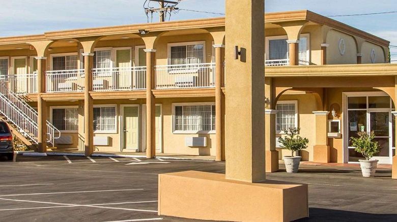 <b>Quality Inn Exterior</b>. Images powered by <a href="https://iceportal.shijigroup.com/" title="IcePortal" target="_blank">IcePortal</a>.