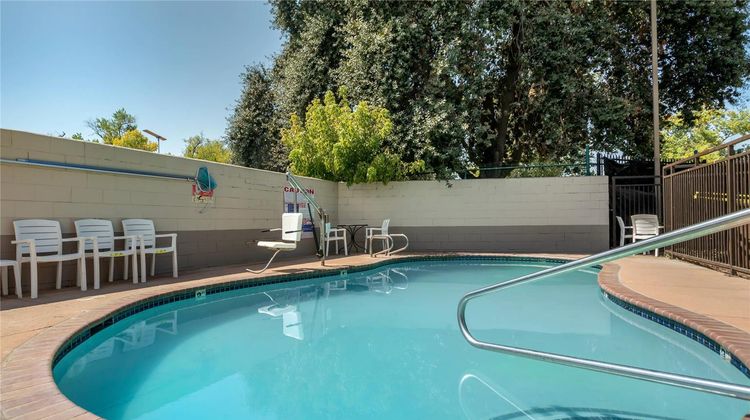 Comfort Suites - Downtown Pool