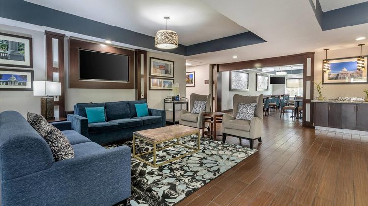 Comfort Suites - Downtown Lobby