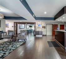 Comfort Suites - Downtown Lobby