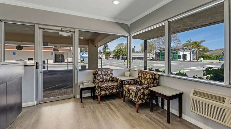 Quality Inn Lobby