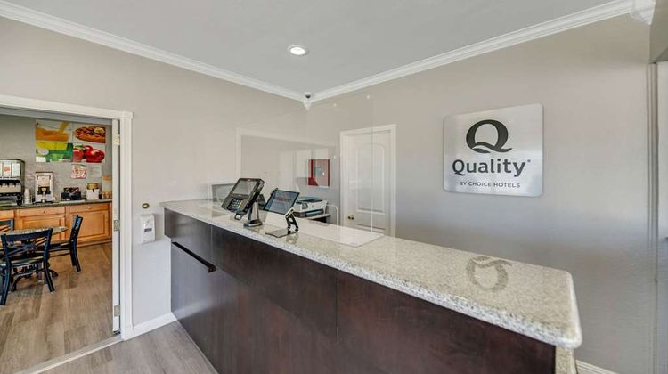 Quality Inn Lobby