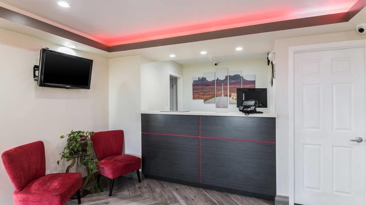 Econo Lodge Hesperia Lobby