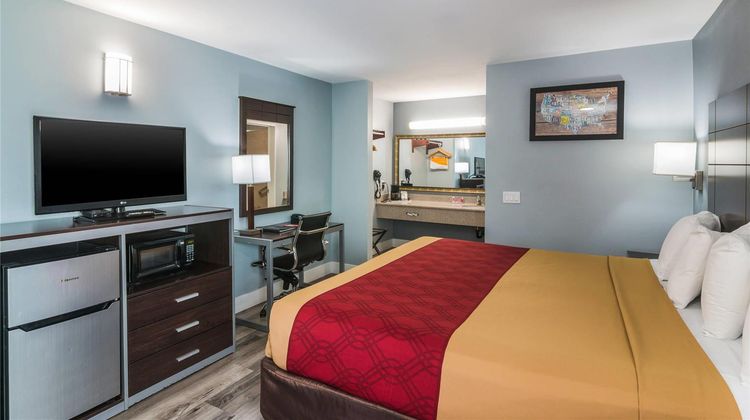 Econo Lodge Hesperia Suite