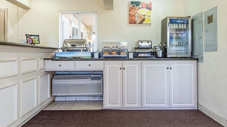 <b>Comfort Inn Restaurant</b>. Images powered by <a href="https://iceportal.shijigroup.com/" title="IcePortal" target="_blank">IcePortal</a>.