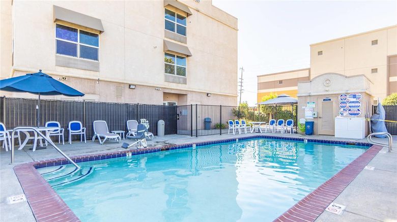 <b>The Hanford Hotel Pool</b>. Images powered by <a href="https://iceportal.shijigroup.com/" title="IcePortal" target="_blank">IcePortal</a>.