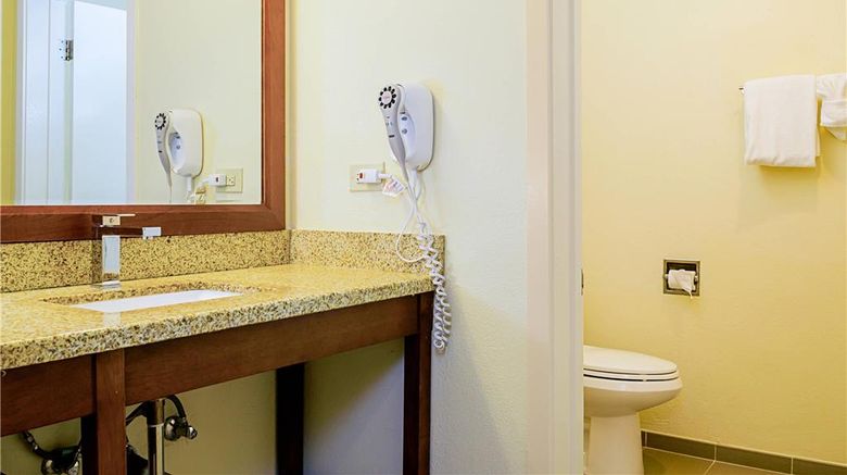 <b>Comfort Inn Monterey Peninsula Airport Room</b>. Images powered by <a href="https://iceportal.shijigroup.com/" title="IcePortal" target="_blank">IcePortal</a>.