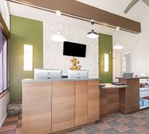 Quality Inn South Lake Tahoe Lobby