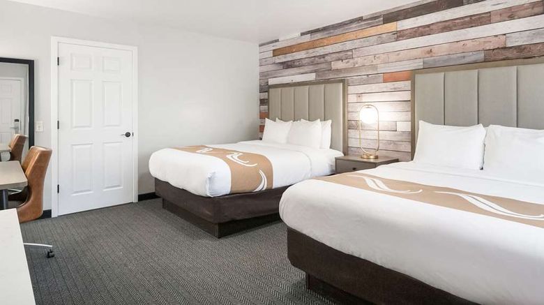 <b>Quality Inn South Lake Tahoe Room</b>. Images powered by <a href="https://iceportal.shijigroup.com/" title="IcePortal" target="_blank">IcePortal</a>.