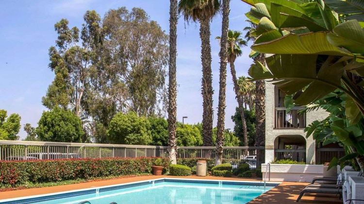Quality Inn Riverside near UCR Pool