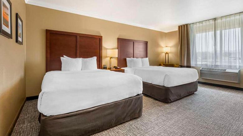 <b>Comfort Inn & Suites, Fortuna Room</b>. Images powered by <a href="https://iceportal.shijigroup.com/" title="IcePortal" target="_blank">IcePortal</a>.