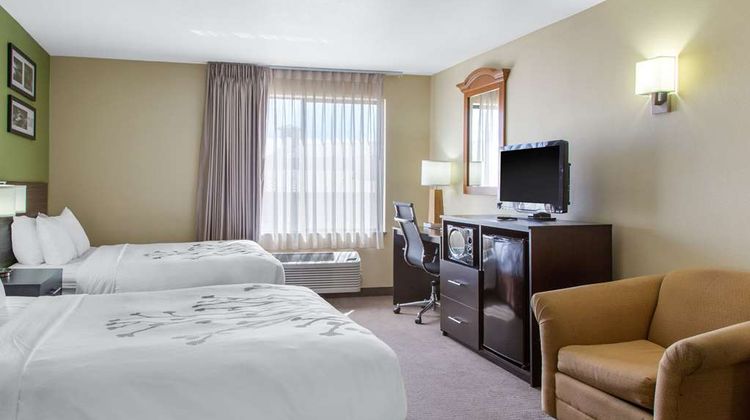 Sleep Inn & Suites Suite