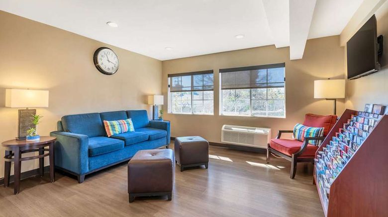 <b>Comfort Inn Monterey Park-Los Angeles Lobby</b>. Images powered by <a href="https://iceportal.shijigroup.com/" title="IcePortal" target="_blank">IcePortal</a>.