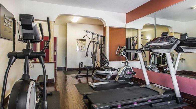 <b>Comfort Suites Health</b>. Images powered by <a href="https://iceportal.shijigroup.com/" title="IcePortal" target="_blank">IcePortal</a>.