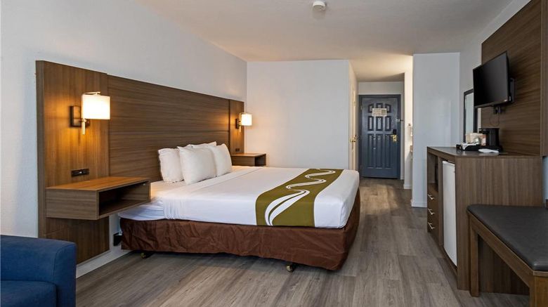 <b>Quality Inn Room</b>. Images powered by <a href="https://iceportal.shijigroup.com/" title="IcePortal" target="_blank">IcePortal</a>.