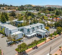 Quality Suites Downtown San Luis Obispo Exterior