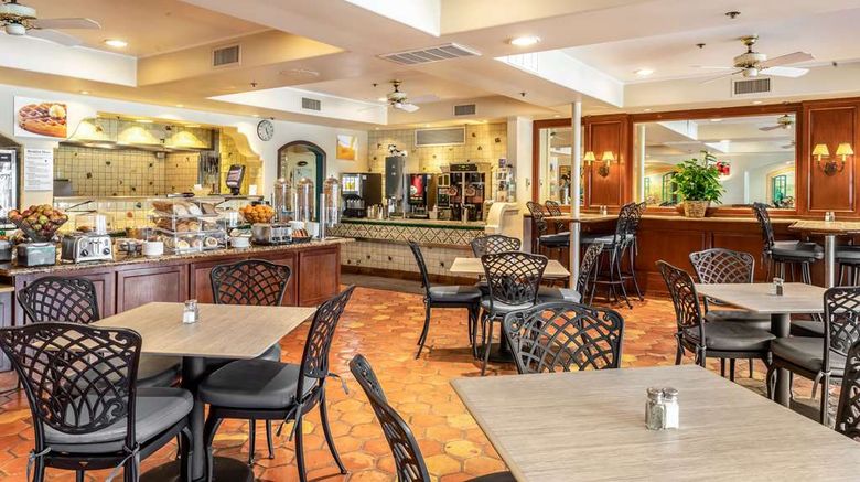 <b>Quality Suites Downtown San Luis Obispo Restaurant</b>. Images powered by <a href="https://iceportal.shijigroup.com/" title="IcePortal" target="_blank">IcePortal</a>.