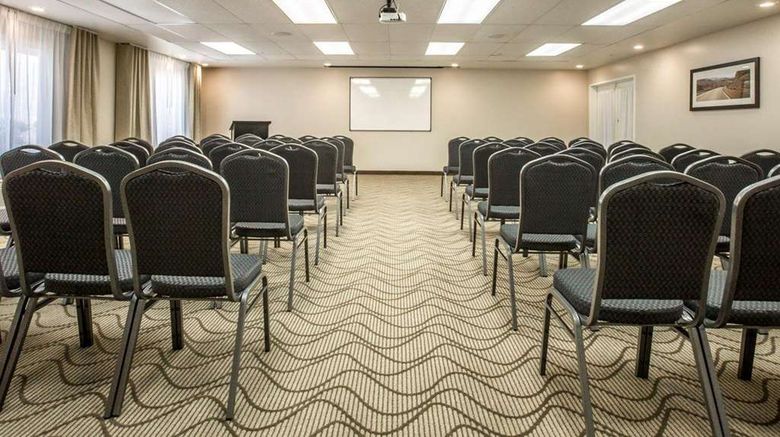 <b>Comfort Suites Victorville - Hesperia Meeting</b>. Images powered by <a href="https://iceportal.shijigroup.com/" title="IcePortal" target="_blank">IcePortal</a>.