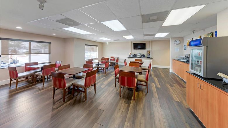 <b>Comfort Suites Victorville - Hesperia Restaurant</b>. Images powered by <a href="https://iceportal.shijigroup.com/" title="IcePortal" target="_blank">IcePortal</a>.