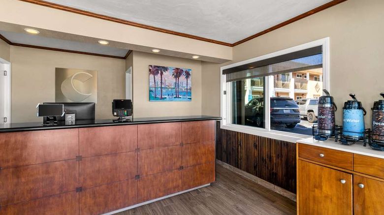 <b>Comfort Inn San Diego Airport at Harbor Lobby</b>. Images powered by <a href="https://iceportal.shijigroup.com/" title="IcePortal" target="_blank">IcePortal</a>.