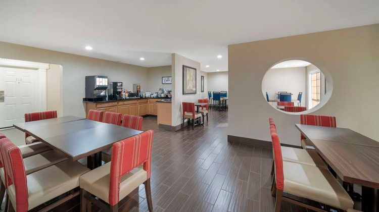 Comfort Suites Red Bluff Restaurant