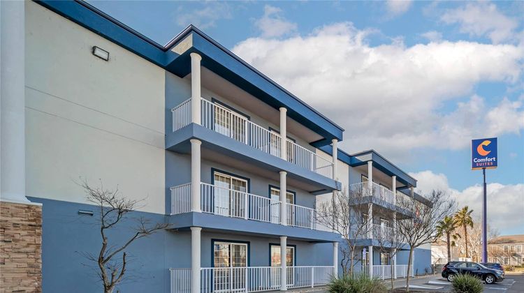 Comfort Suites Red Bluff Exterior