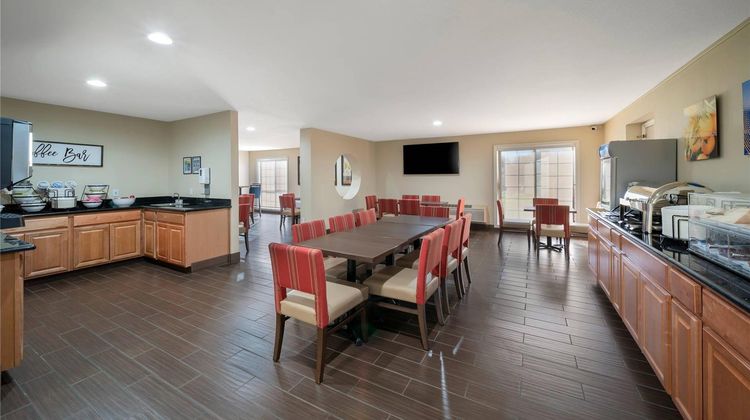 Comfort Suites Red Bluff Restaurant