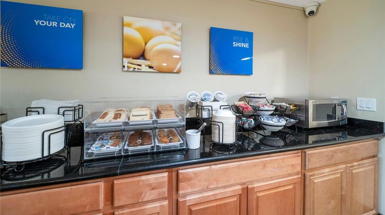 Comfort Suites Red Bluff Restaurant