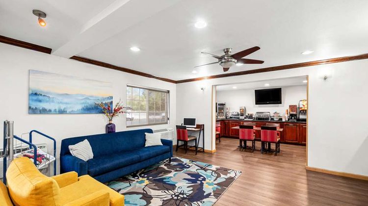 Comfort Inn Lobby