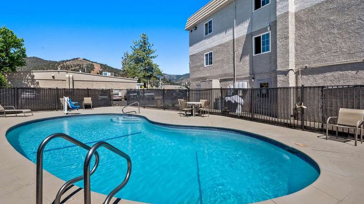 Comfort Inn Pool