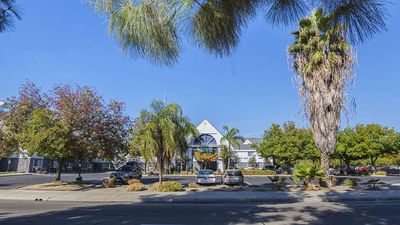 Quality Inn Fresno Airport Hotel