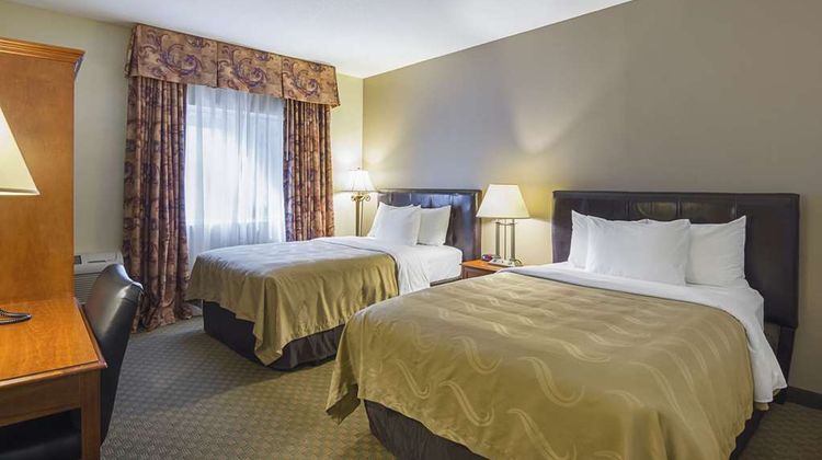 Quality Inn Fresno Airport Hotel Room