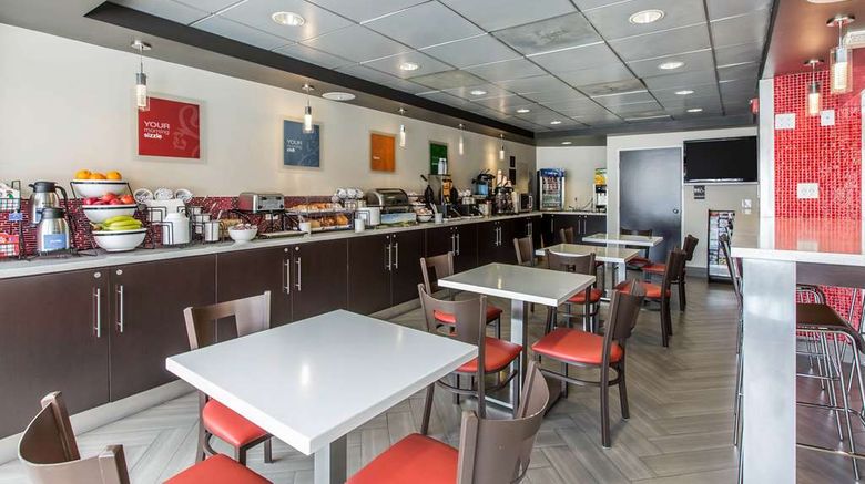 <b>Comfort Inn, Downtown Hollywood Hotel Restaurant</b>. Images powered by <a href="https://iceportal.shijigroup.com/" title="IcePortal" target="_blank">IcePortal</a>.