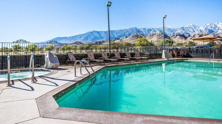 Quality Inn Lone Pine Pool