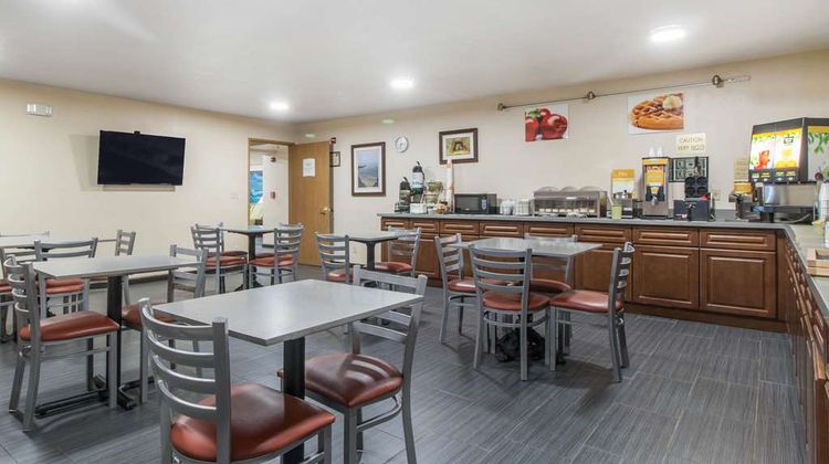 Quality Inn & Suites Redwood Coast Restaurant