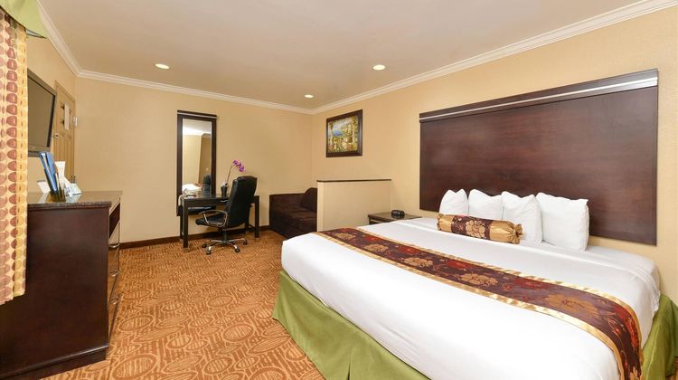 Rodeway Inn near Qualcomm Stadium Room