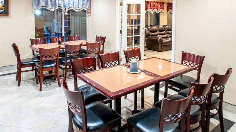 <b>Rodeway Inn near Qualcomm Stadium Restaurant</b>. Images powered by <a href="https://iceportal.shijigroup.com/" title="IcePortal" target="_blank">IcePortal</a>.