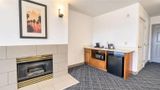 <b>Comfort Inn & Suites Suite</b>. Images powered by <a href="https://iceportal.shijigroup.com/" title="IcePortal" target="_blank">IcePortal</a>.