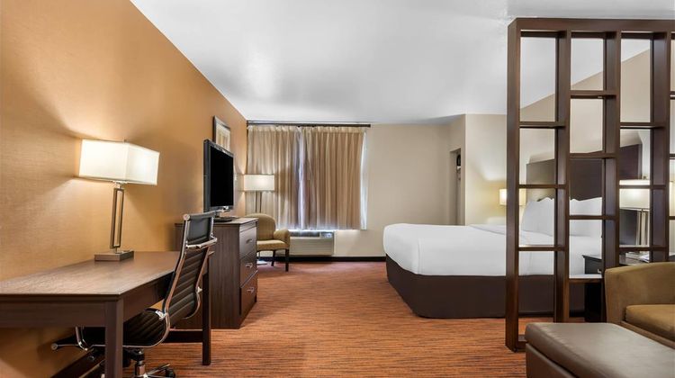 Comfort Suites Clovis Fresno Suite