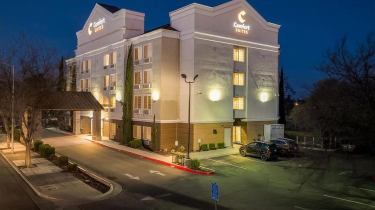 Comfort Suites Clovis Fresno Exterior