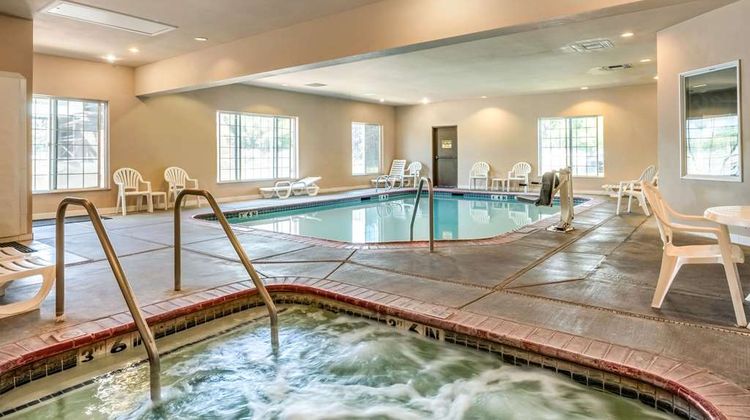 Comfort Inn & Suites Pool