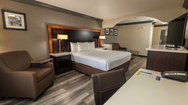 <b>Comfort Inn & Suites Nr Universal Studio Suite</b>. Images powered by <a href="https://iceportal.shijigroup.com/" title="IcePortal" target="_blank">IcePortal</a>.