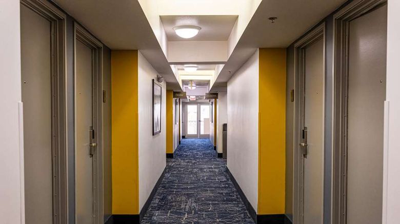 <b>Comfort Inn & Suites Nr Universal Studio Lobby</b>. Images powered by <a href="https://iceportal.shijigroup.com/" title="IcePortal" target="_blank">IcePortal</a>.