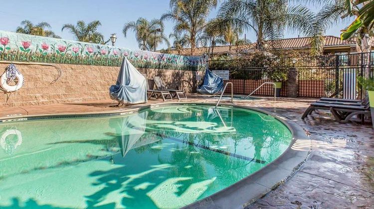 Quality Inn Hemet - San Jacinto Pool